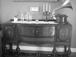 1930 Antique Server